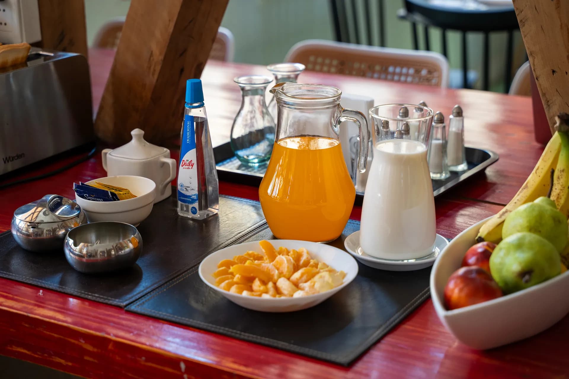 Areas Comunes at Happy Hostel Santiago — photo 11