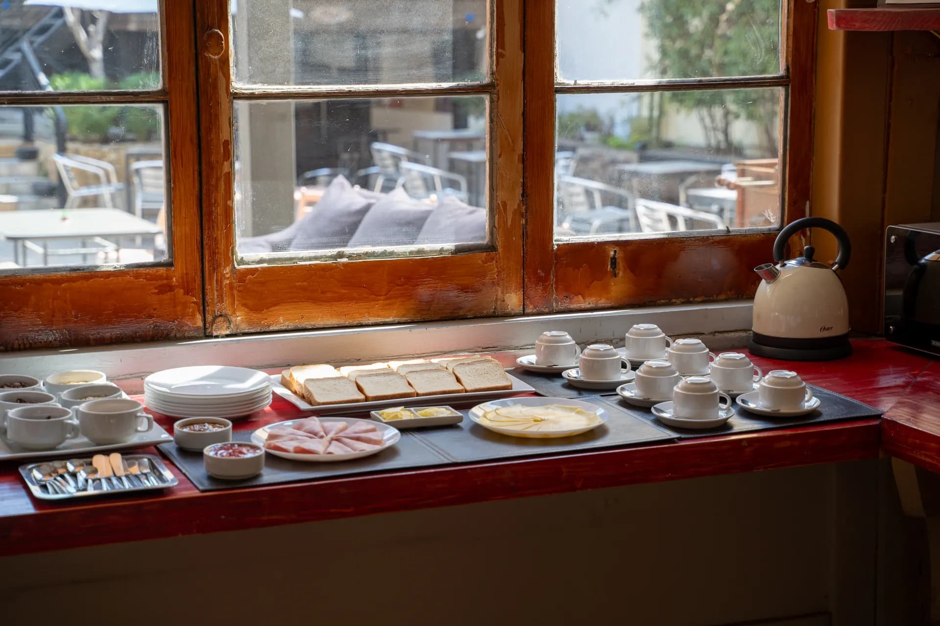 Areas Comunes at Happy Hostel Santiago — photo 12