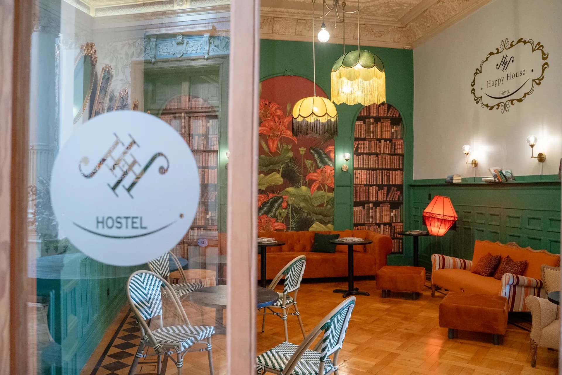 Areas Comunes at Happy Hostel Santiago — photo 2