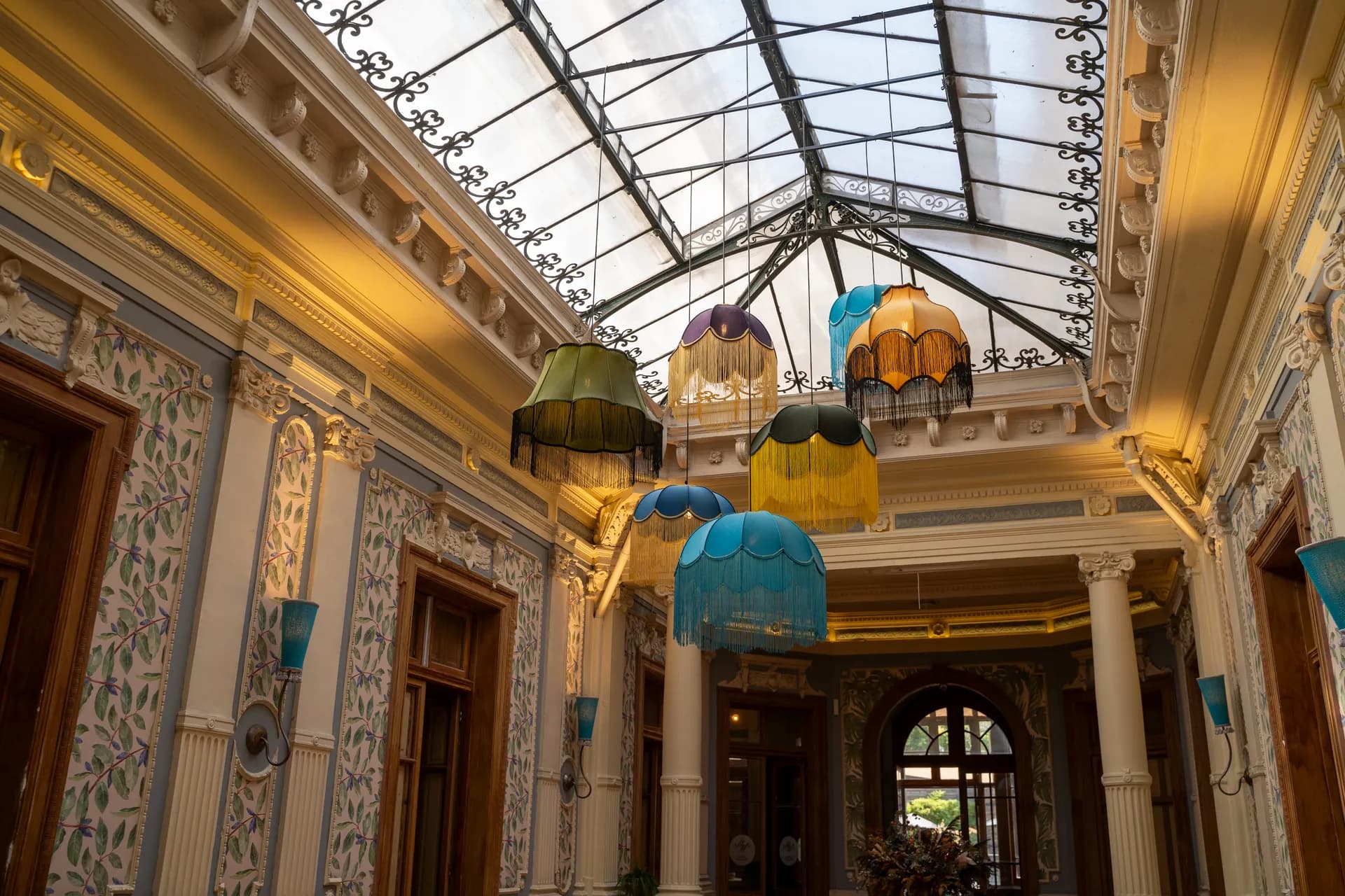 Gran Hall at Happy Hostel Santiago — photo 6