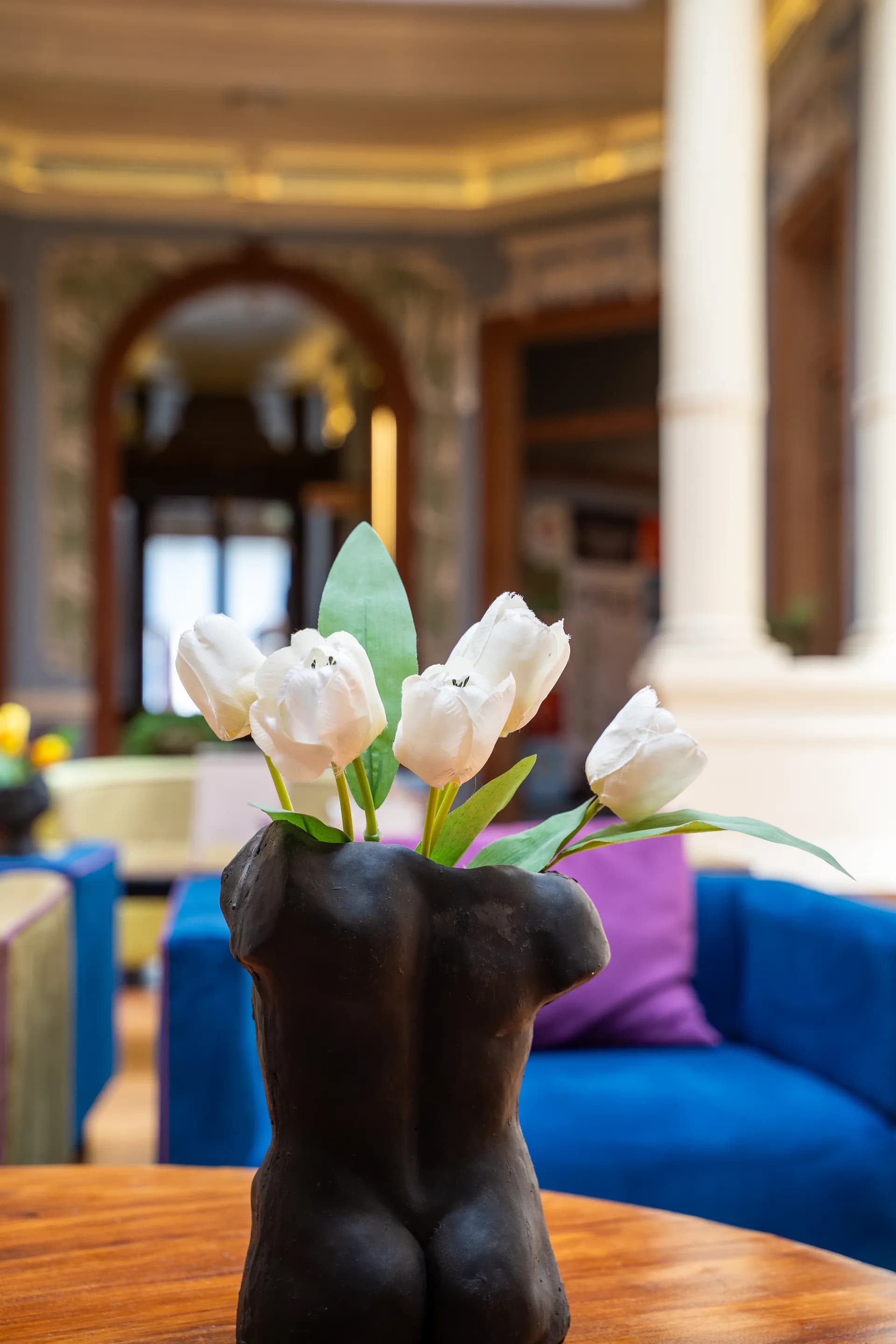 Gran Hall at Happy Hostel Santiago — photo 8