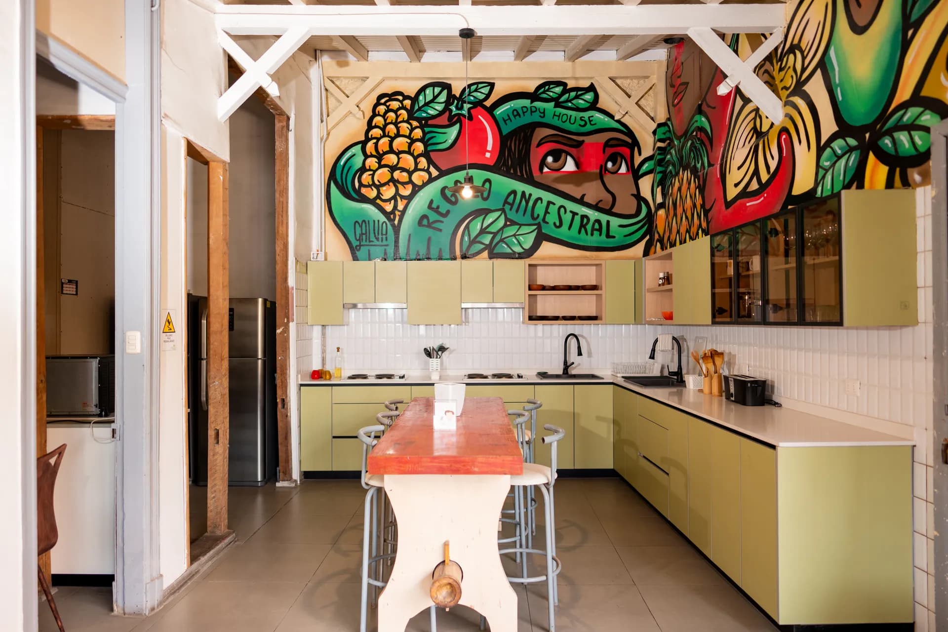 Cocina at Happy Hostel Santiago — photo 2