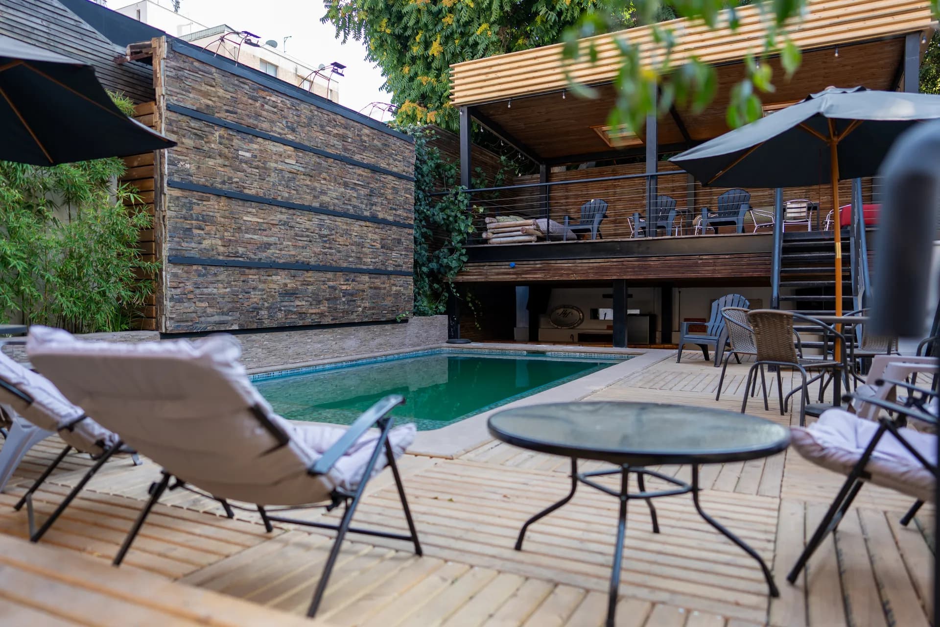 Jardin y Patio at Happy Hostel Santiago — photo 42